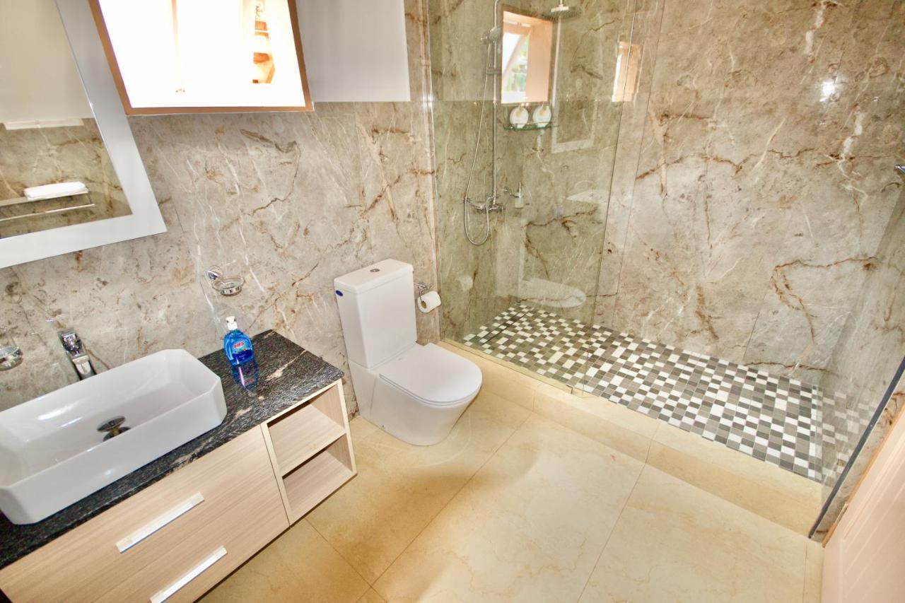 Sea Splash Self Catering And La Petite Maison Grand Anse  Bagian luar foto