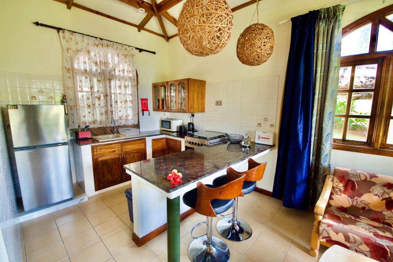 Sea Splash Self Catering And La Petite Maison Grand Anse  Bagian luar foto